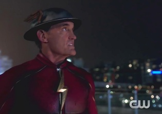 'The Flash' season 3 episode 9 spoilers: Two Flashes team up against Savitar in midseason finale