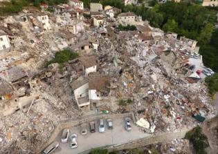 Priest pulled from rubble after Italy earthquake, testifies miracle survival
