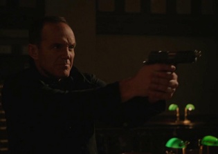 'Agents of S.H.I.E.L.D.' season 4 episode 13 spoilers: Coulson, Mack team up to search for May; Daisy, Mace get ambushed