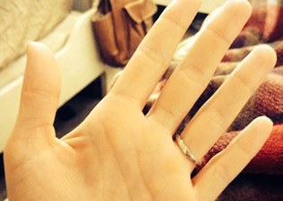 Jessa Duggar '19 Kids And Counting' News: Reality Star Reveals Photo of Engagement Ring