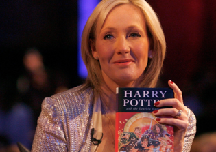'Harry Potter' author takes a swipe at Christian fundamentalists, defends Donald Trump's 'right to be a bigot'