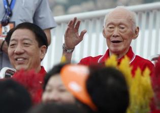 Lee Kuan Yew Dead: World Leaders Pay Tribute as Singapore's Founding Father Dies Aged 91
