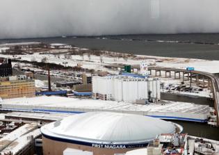 Buffalo Prepares for Warm Temperatures, Melting of 7-Foot Snowfall