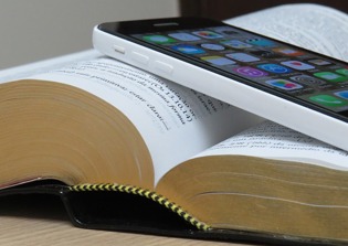 Persecuted Christians sought revenge but chose forgiveness after hearing God's word, says Wycliffe Bible Translators