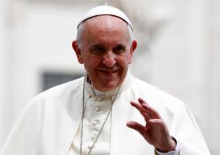 Benedict XVI's right-hand man ignites controversy on 'papal diarchy'