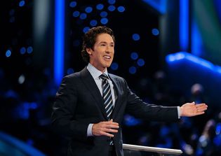 Joel Osteen urges Christians to break down barriers