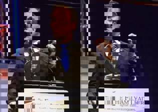 Josh Duggar spotted in public since rehab, goes furniture shopping with wife Anna