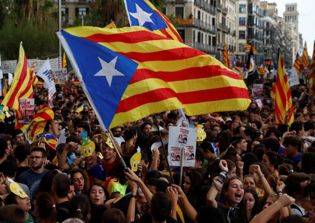 Priest performs fake mass to provide cover for Catalonia's independence vote