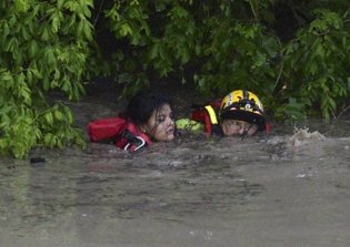 Death Toll Rises to 10, Dozens Missing in Texas, Oklahoma Floods