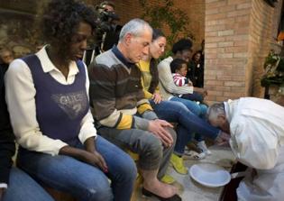 Pope Francis will visit a prison on Holy Thursday to wash feet of inmates