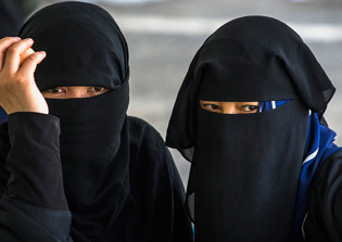 China Bans Burqa In Muslim Area of Xinjiang