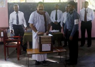 Sri Lanka Voters' Face Choice for President: 'Devil They Know' Or 'Unknown Angel'