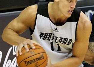 Portland Trail Blazers trade rumors 2016: Meyers Leonard vital to the team