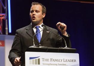 Josh Duggar goes to court for using another man's photo on his Ashley Madison profile