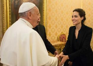 Angelina Jolie Meets Pope Francis After Vatican'Unbroken' Screening