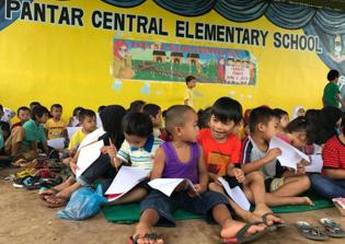 Imam protests against distribution of Bibles to displaced families from Marawi