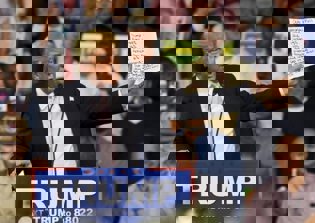 Donald Trump news: Influential Christian publication calls on evangelicals to drop GOP presidential frontrunner