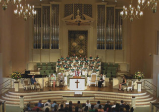 2 churches threatened with expulsion from Texas Baptist association over LGBT policies