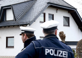 Investigators Say Germanwings Co-Pilot Researched Cockpit Doors, Ways to Commit Suicide