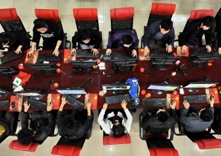 Man Dies After 3 Days Of Gaming In Internet Cafe in Taiwan