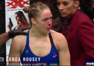 Ronda Rousey UFC news 2017: Mayweather tells Rousey to hold her head up