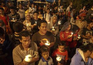 Indonesian Official: No AirAsia Crash Victim Wearing Life Jacket