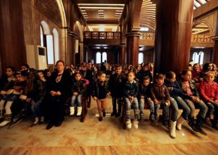 Iraqi Christians celebrate Christmas in Mosul for the first time since the defeat of ISIS