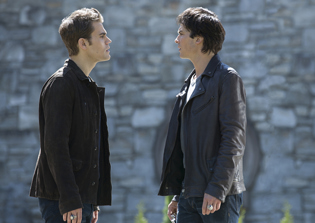 'The Vampire Diaries' season 8 air date, spoilers news: New trailer teases Steroline action, Alaric losing second chance at love & bad Damon