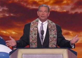 Publisher recalls book by Hillary Clinton's pastor due to extensive plagiarism