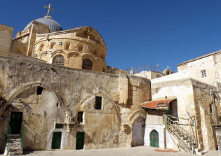 Jesus' Tomb on the verge of collapse as restoration works commence