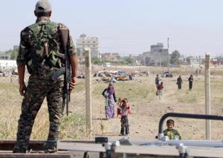 Christian ministry distributes audio Bibles to Kurdish forces in Syria