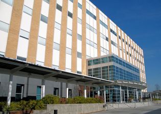 Court rules against officer who arrested man reading Bible aloud outside California DMV