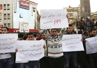 Christians in Egypt defy ban on public protests to fight for their rights