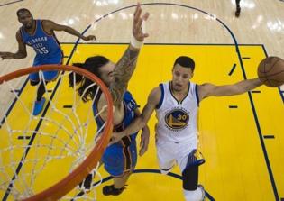 Stephen Curry on why he doesn't share more Bible verses publicly