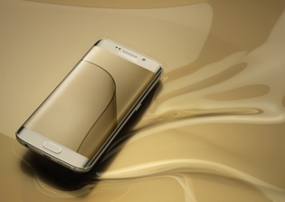 Galaxy S6 Edge Review Specs, Features Roundup: Samsung Flagship Gets Top Marks for Design