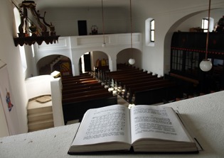 Tennessee Baptist Convention votes to expel church for having female senior pastor