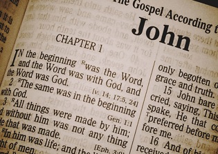 Police detain Chinese Christians for possessing of Bibles