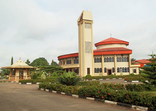 Nigerian officials forbid rebuilding of churches that were torched by extremists a decade ago