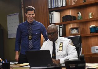 'Brooklyn Nine-Nine' season 4 latest news: Nathan Fillion to appear as actor playing detective