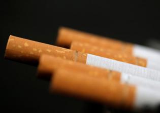 U.S. smoking ban to hit public housing nationwide