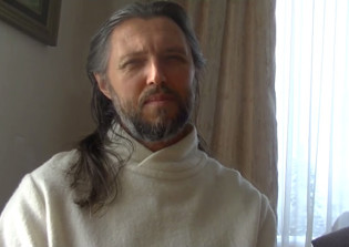Thousands of Russians flock to Siberia to see man claiming to be Jesus