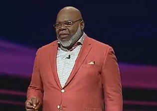 T.D. Jakes on Supreme Court Gay Marriage Ruling: 'The World is Going to Be the World'