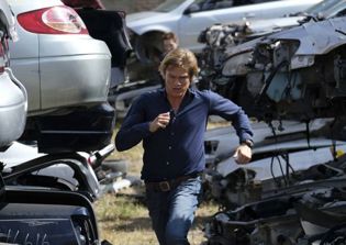 'Hawaii Five-0' season 7 episode 17 spoilers: Chess Piece Killer surrenders to HPD; crossover event with 'MacGyver' coming next month