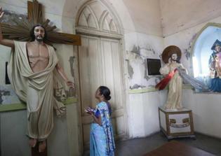 Indian priest Tom Uzhunnalil may still be alive