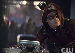 'Arrow' season 5 spoilers: Colton Haynes not set for return; 'Jessica Jones' star books guest star gig