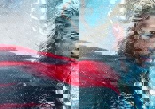 'Thor: Ragnarok' news, spoilers: Chris Hemsworth's comedic chops to be put to the test, director says