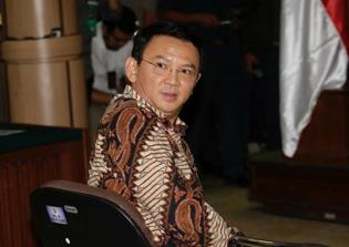 Jakarta governor sheds tears as he testifies at his blasphemy trial