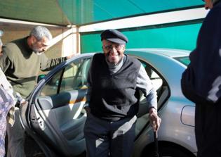 Desmond Tutu calls supports assisted suicide