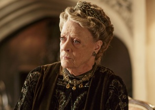 'Downton Abbey' Spoilers, Cast News: Maggie Smith Not Leaving Show After All