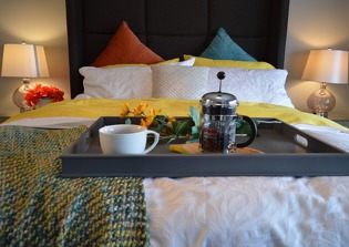 Illinois Commission Panel turns down appeal of bed and breakfast owners who refused to host gay weddings